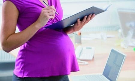 Какие права имеют работницы в отношении отпуска по беременности и родам?